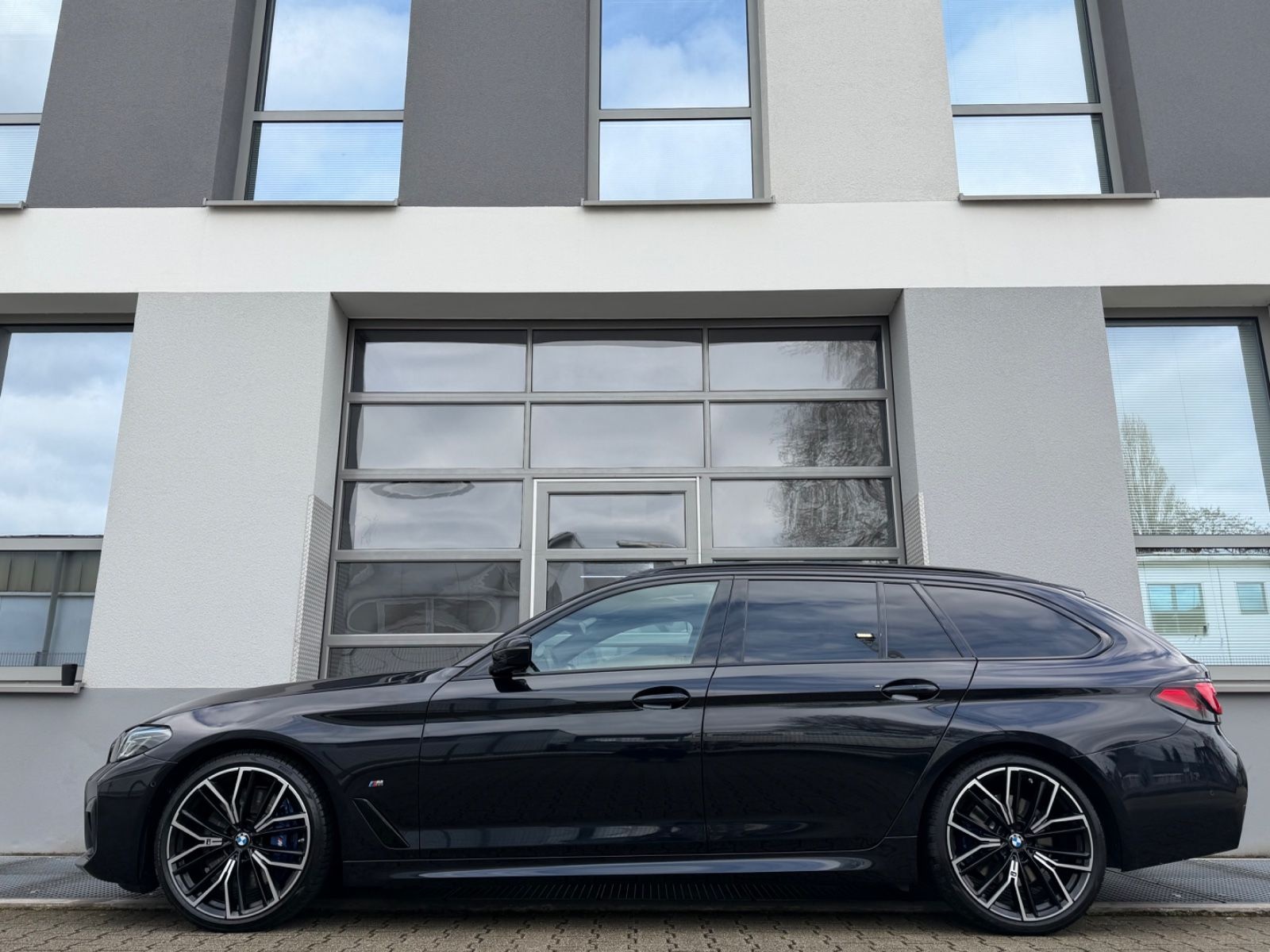 BMW 540d xD ACC*M SPORT*PANO*LASER*KAM*MASSAG*H/K*20 foto 3