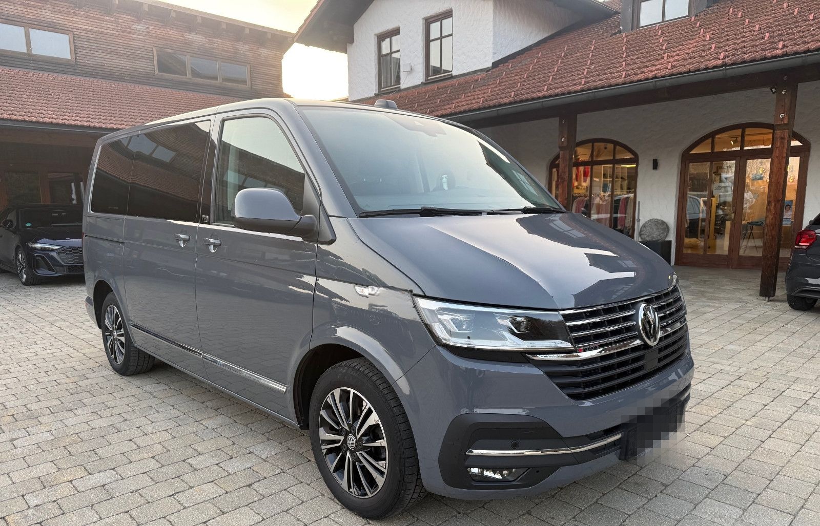 Volkswagen T6.1 Multivan 4 Motion Generation Six ACC/AHK/VC foto 2