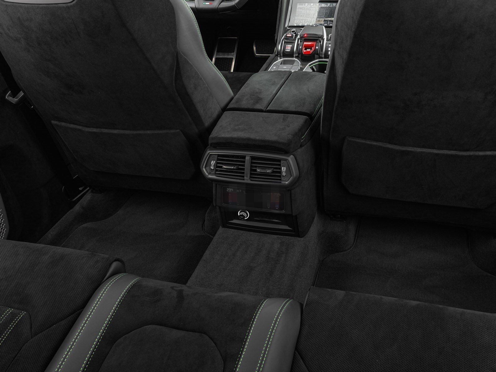 Lamborghini Urus Performante foto 16
