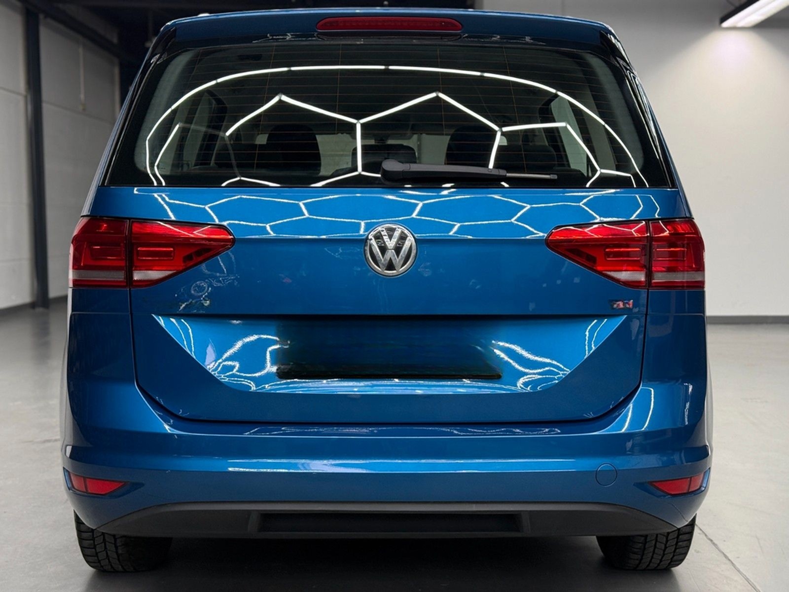 Volkswagen Touran 1.6 TDI DSG 1.HAND*AHK*SCHECKHEFT*KLIMA foto 8
