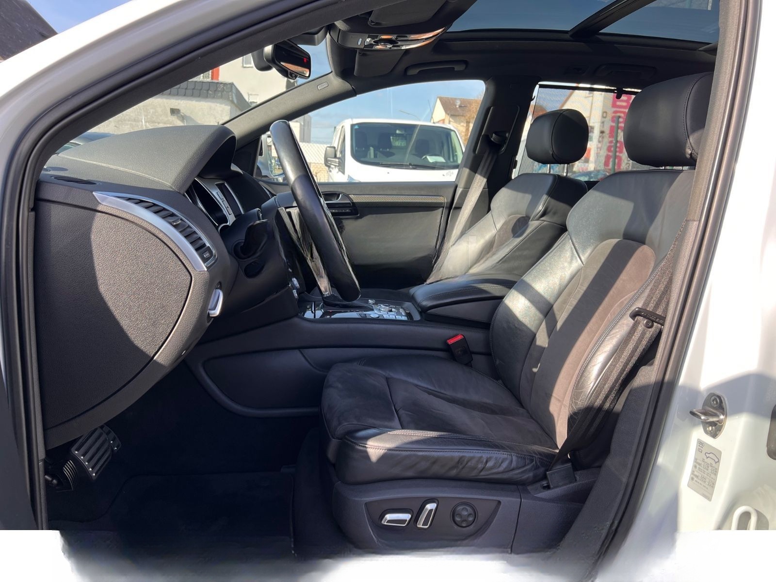 Audi Q7 6.0 TDI, 7 Sitzer, Scheckheftgepflegt foto 6