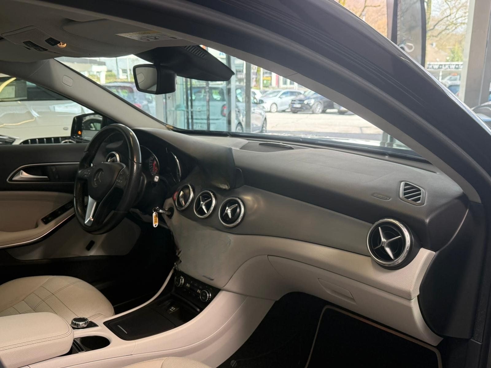 Mercedes-Benz GLA 250 4M Urban COMAND+PANO+KAMERA+TOTW+SPURPKT foto 16