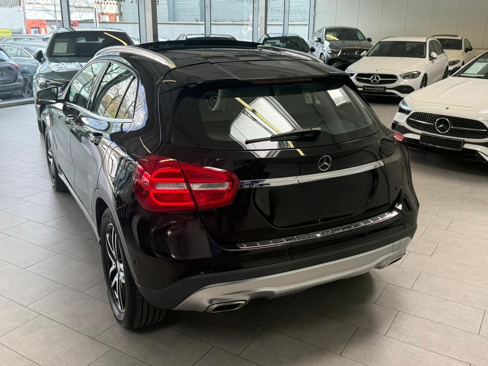 Mercedes-Benz GLA 250 4M Urban COMAND+PANO+KAMERA+TOTW+SPURPKT foto 6