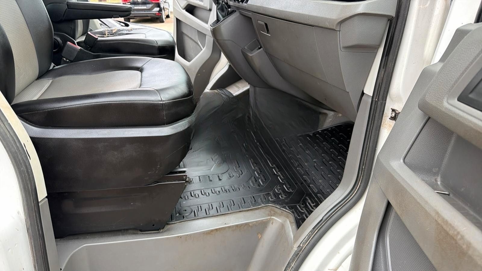 Volkswagen Crafter Pritsche Doppelkabine foto 10