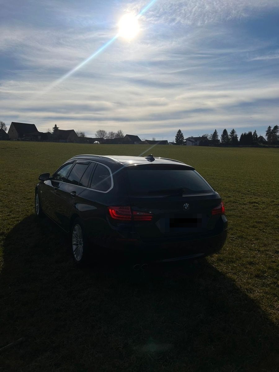 BMW 530d xDrive Touring A - foto 2