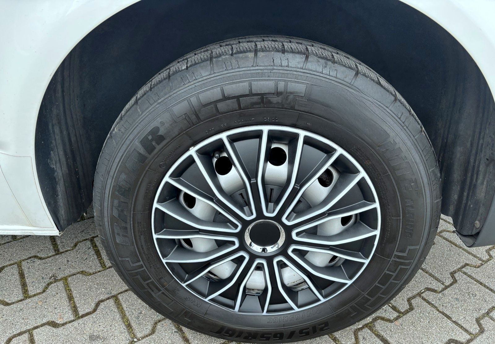 Volkswagen T6 Transporter Kombi*Navi*Cam*9-Sitzer*1-Hand foto 37