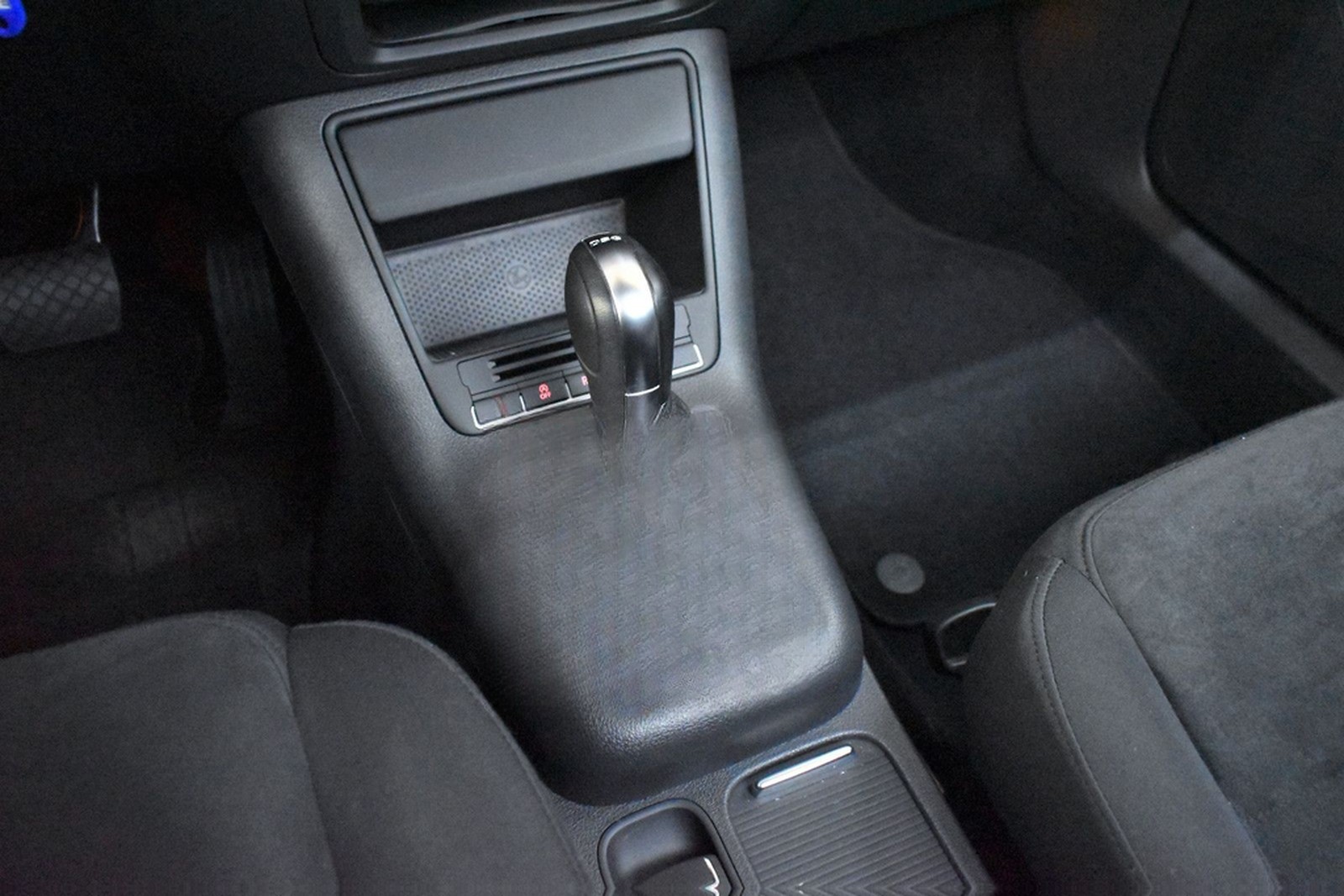 Volkswagen Tiguan Sport&Style 4M+Automatik+SHZ+Tempomat foto 16