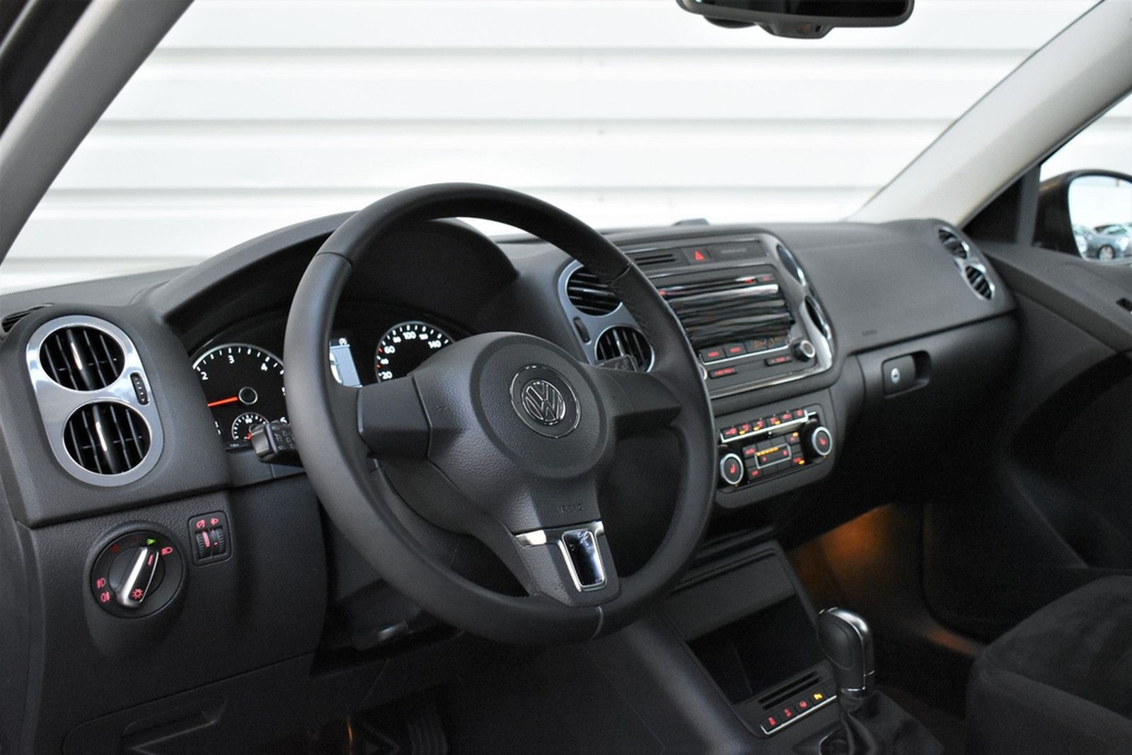 Volkswagen Tiguan Sport&Style 4M+Automatik+SHZ+Tempomat foto 7