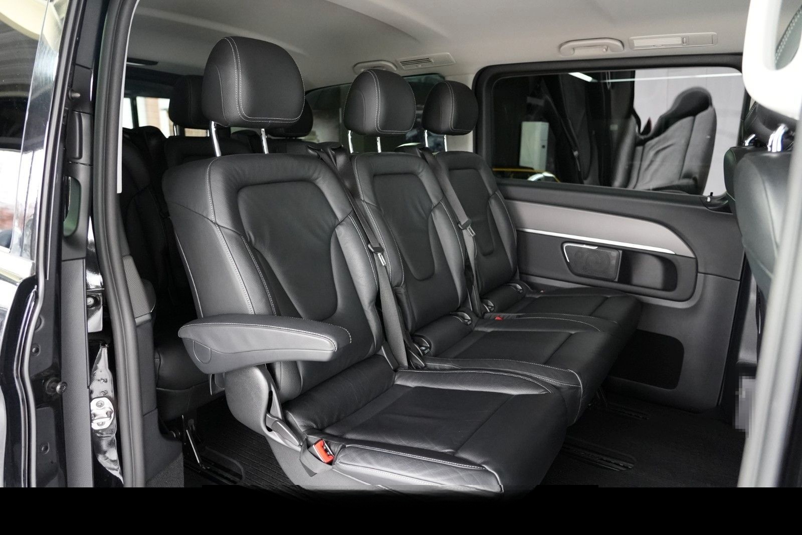 Mercedes-Benz V 220d Avantgarde Edition 4MATIC lang foto 16