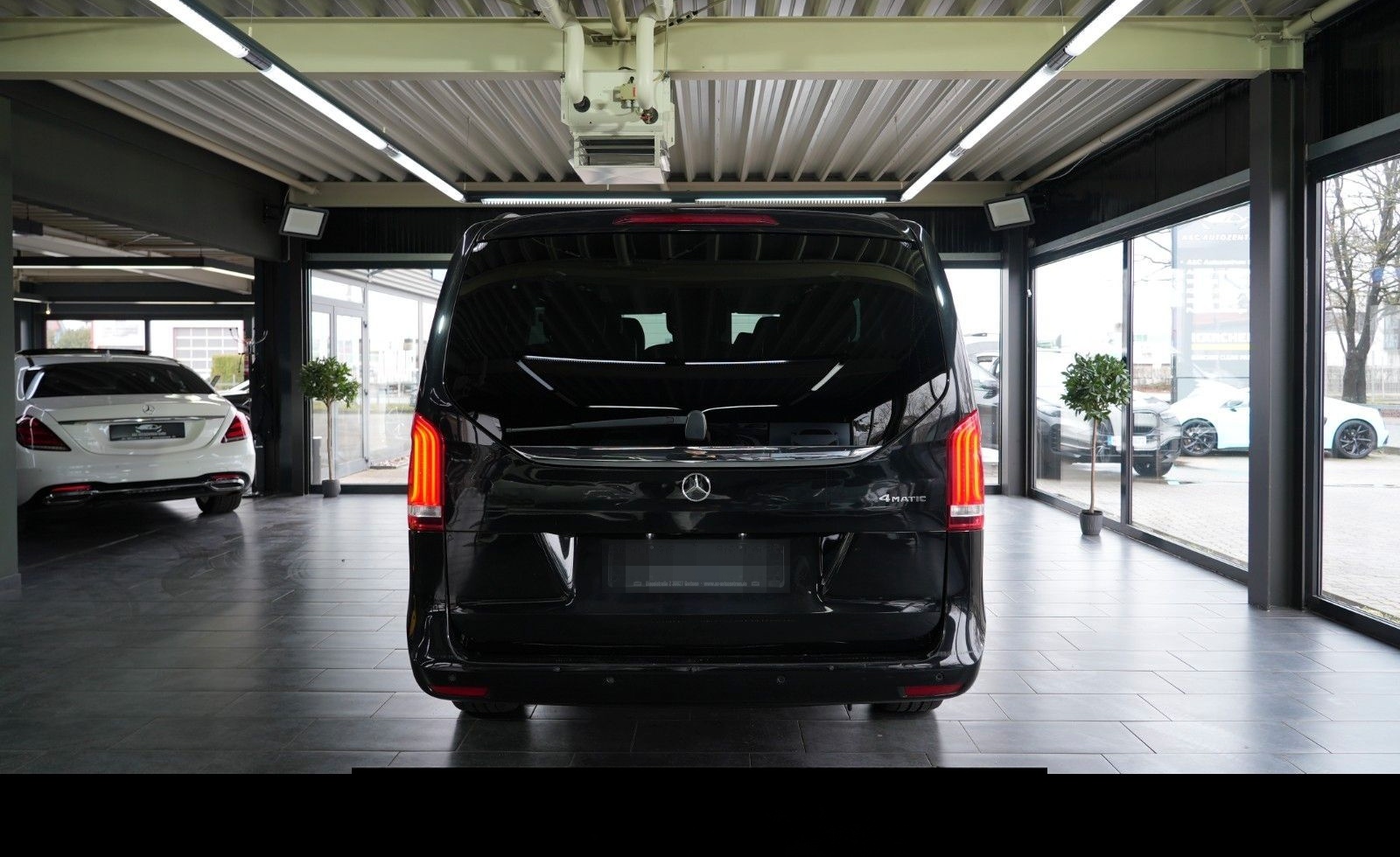 Mercedes-Benz V 220d Avantgarde Edition 4MATIC lang foto 5