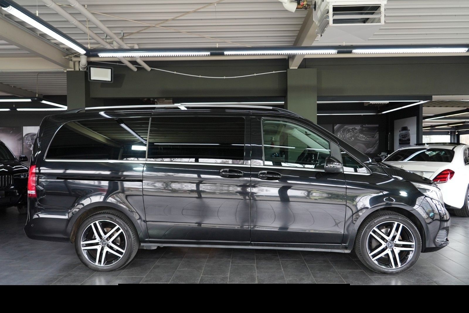 Mercedes-Benz V 220d Avantgarde Edition 4MATIC lang foto 8