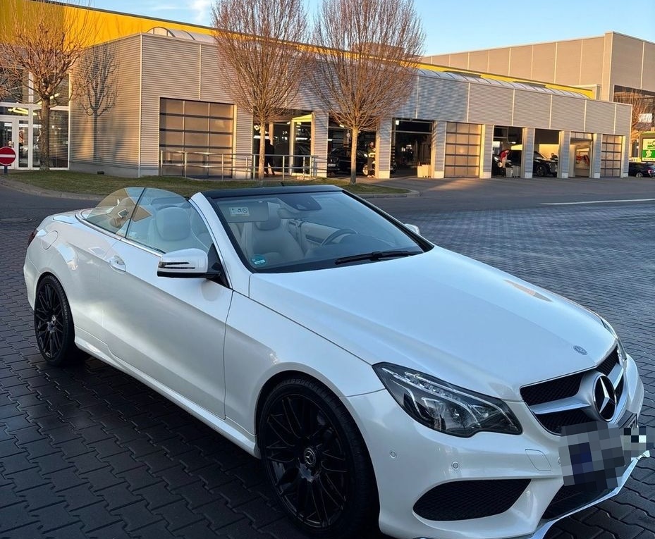 Mercedes-Benz E 400 Cabriolet AMG LINE foto 2