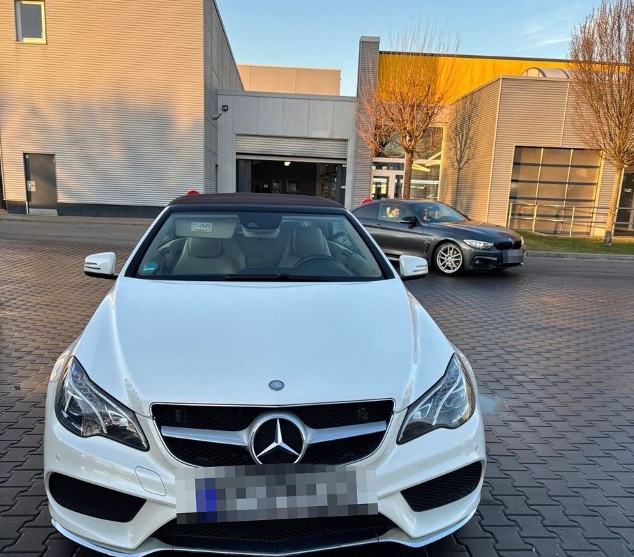 Mercedes-Benz E 400 Cabriolet AMG LINE foto 6