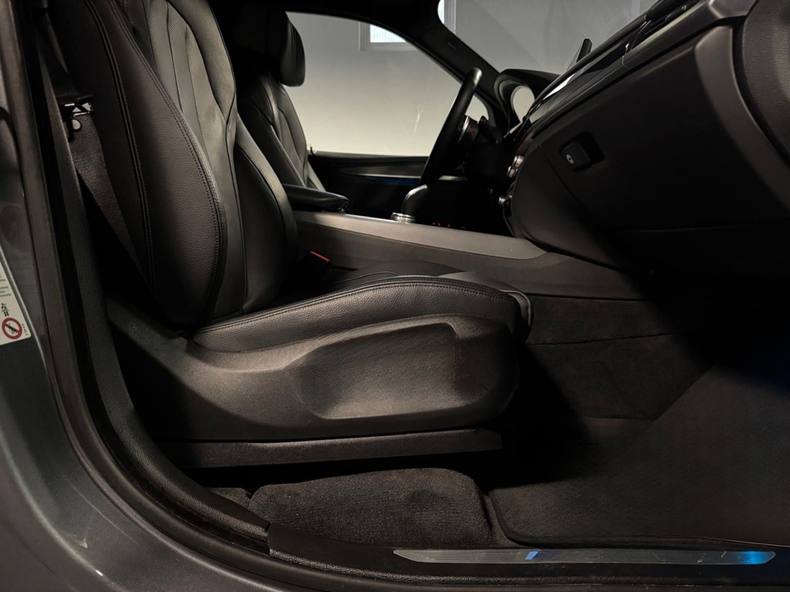 BMW X5 M50 d xDrive/Panorama+Head-Up+AHK+Keyless foto 22