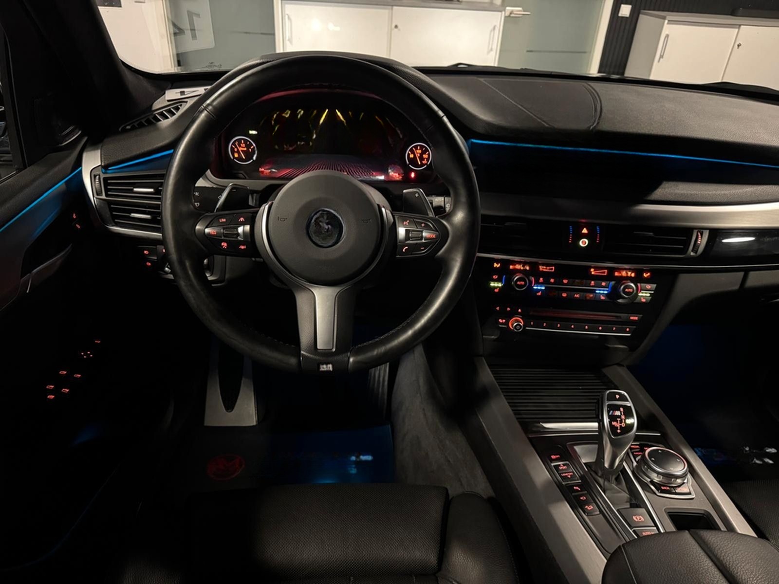 BMW X5 M50 d xDrive/Panorama+Head-Up+AHK+Keyless foto 26