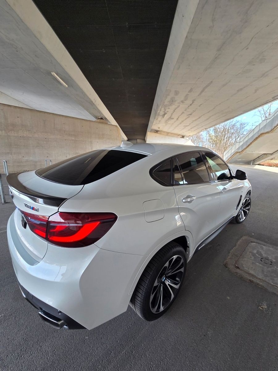 BMW X6 xDrive50i - M Paket Carbon Vollausstattung!  foto 2