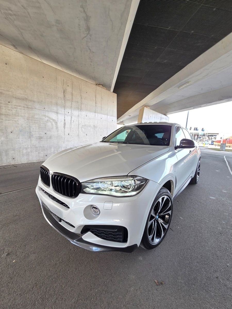 BMW X6 xDrive50i - M Paket Carbon Vollausstattung!  foto 14