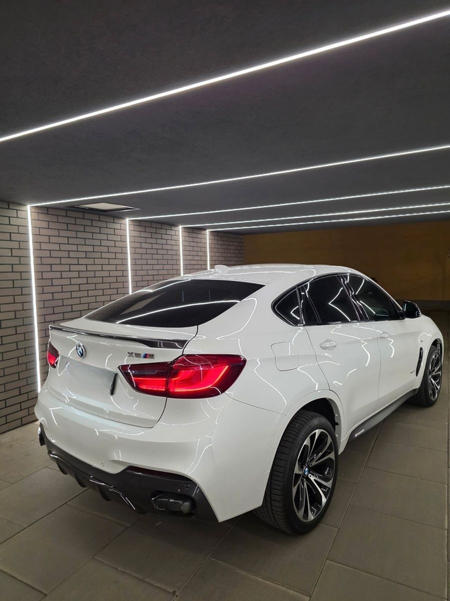 BMW X6 xDrive50i - M Paket Carbon Vollausstattung!  foto 15