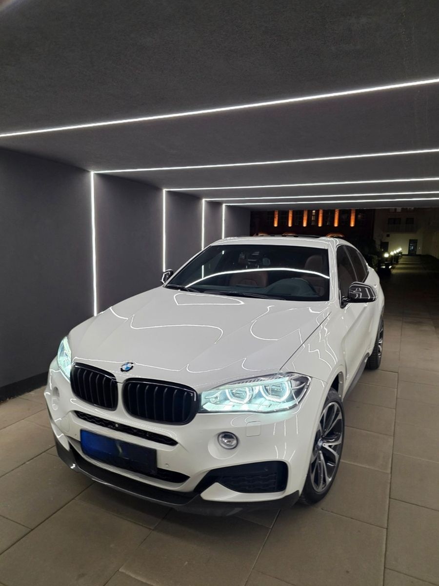BMW X6 xDrive50i - M Paket Carbon Vollausstattung!  foto 17