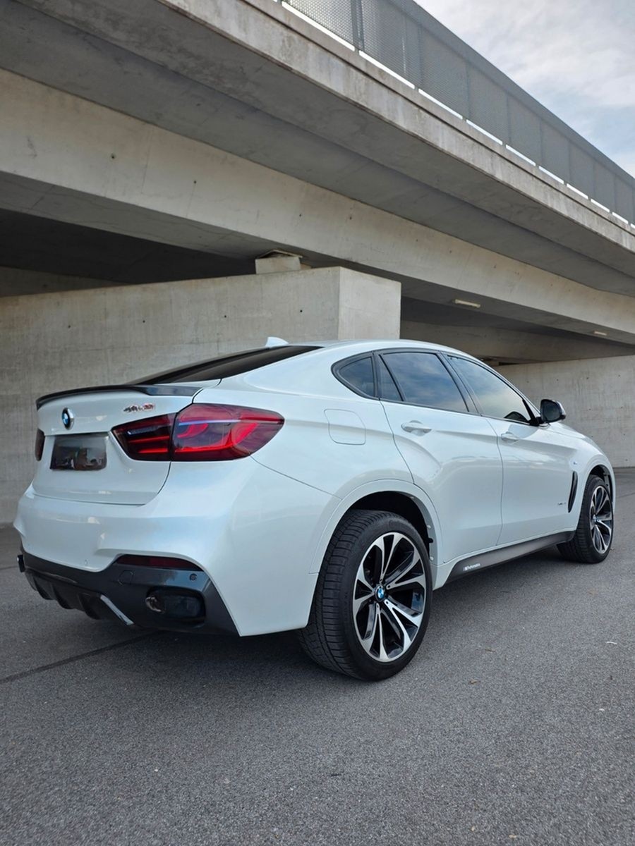 BMW X6 xDrive50i - M Paket Carbon Vollausstattung!  foto 5