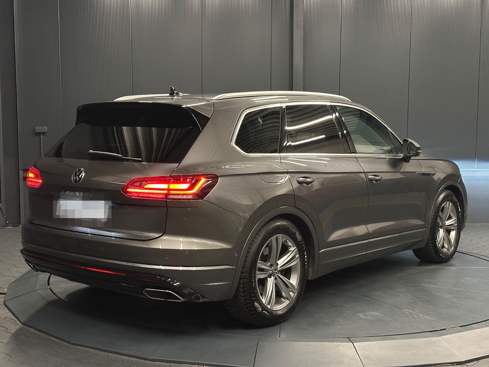 Volkswagen Touareg R-Line Ext. 4Mot*LUFT*LEDER*AHK*GARANTIE foto 5