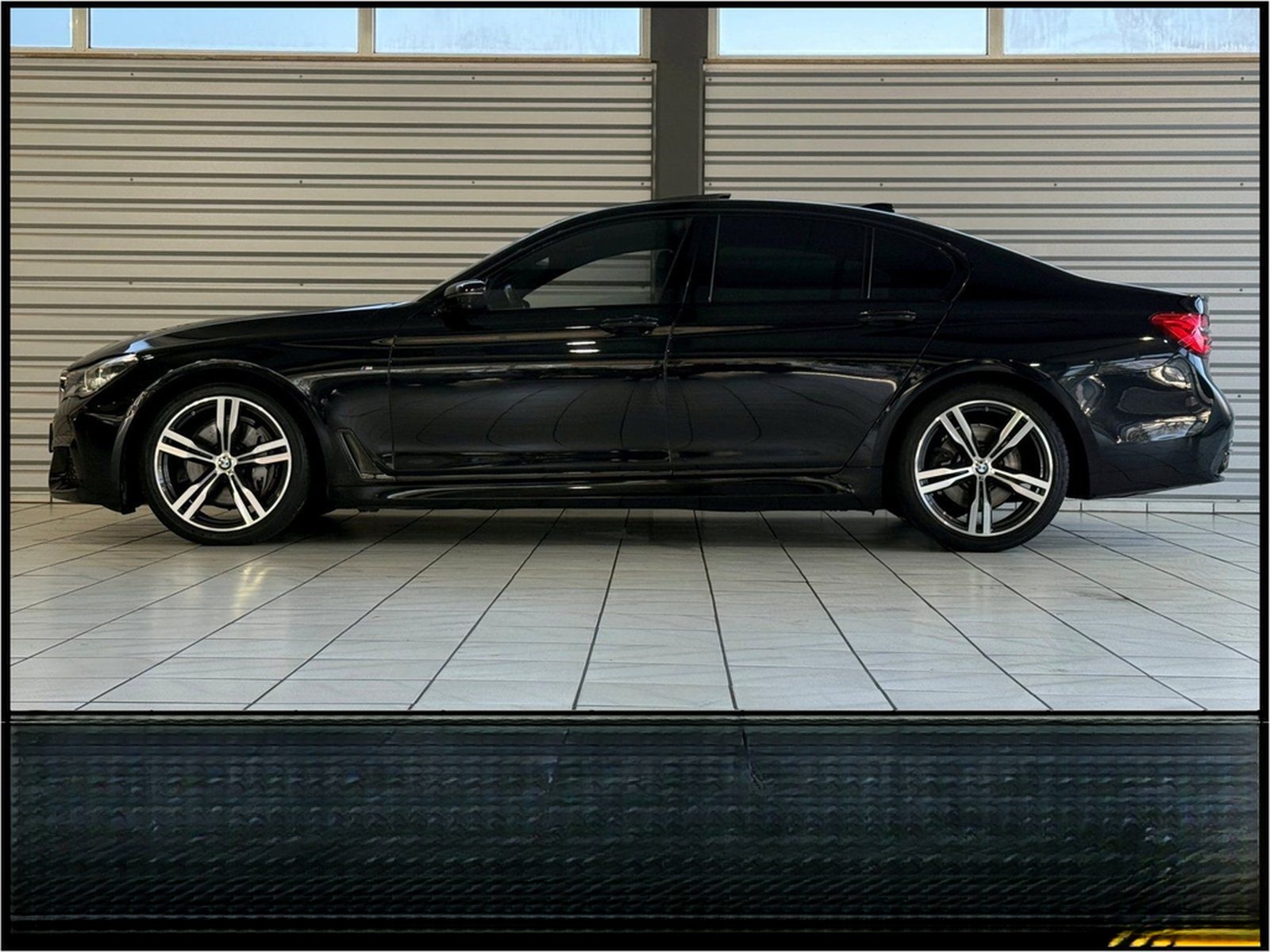 BMW 740i M-Sport Laser Massage 360Cam HK-Sound foto 36