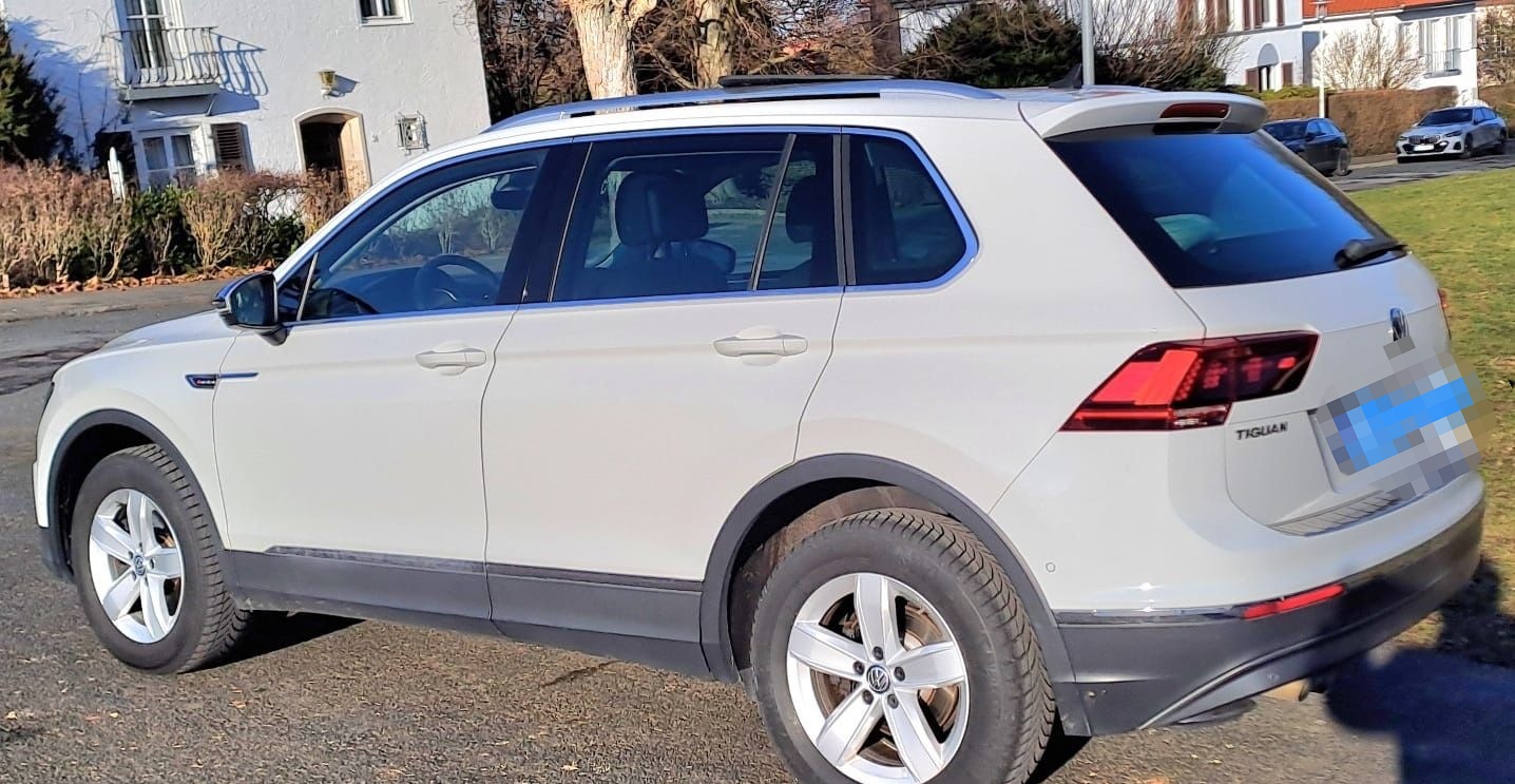 Volkswagen Tiguan 2.0 TDI 140kW DSG 4MOT  Highline PANO AHK foto 7