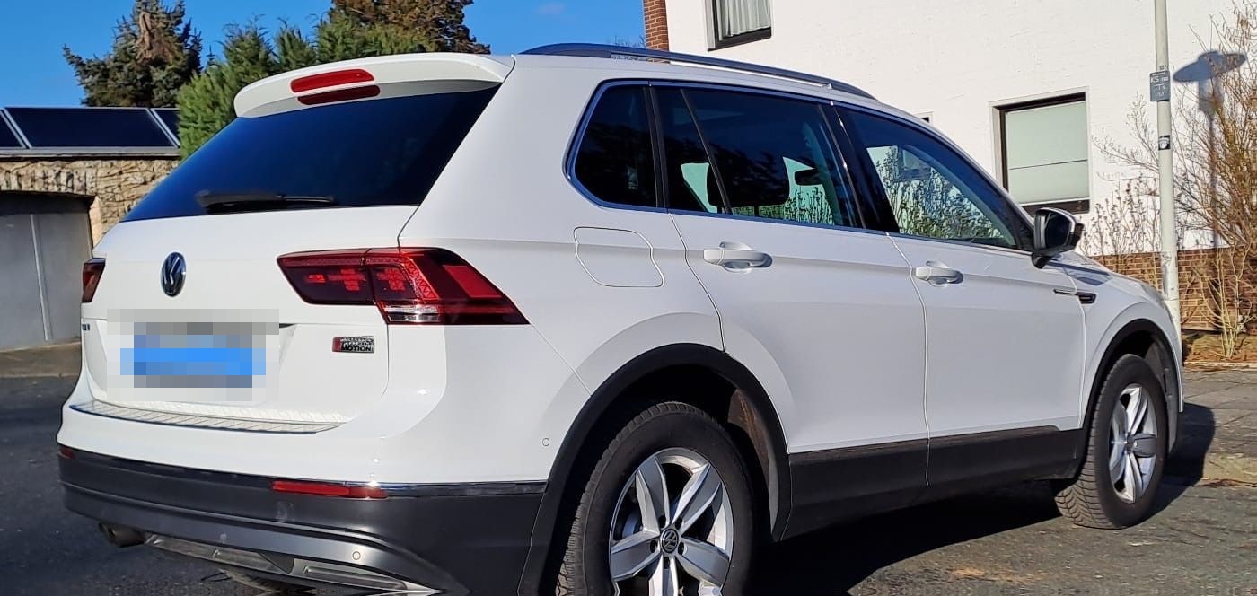 Volkswagen Tiguan 2.0 TDI 140kW DSG 4MOT  Highline PANO AHK foto 10