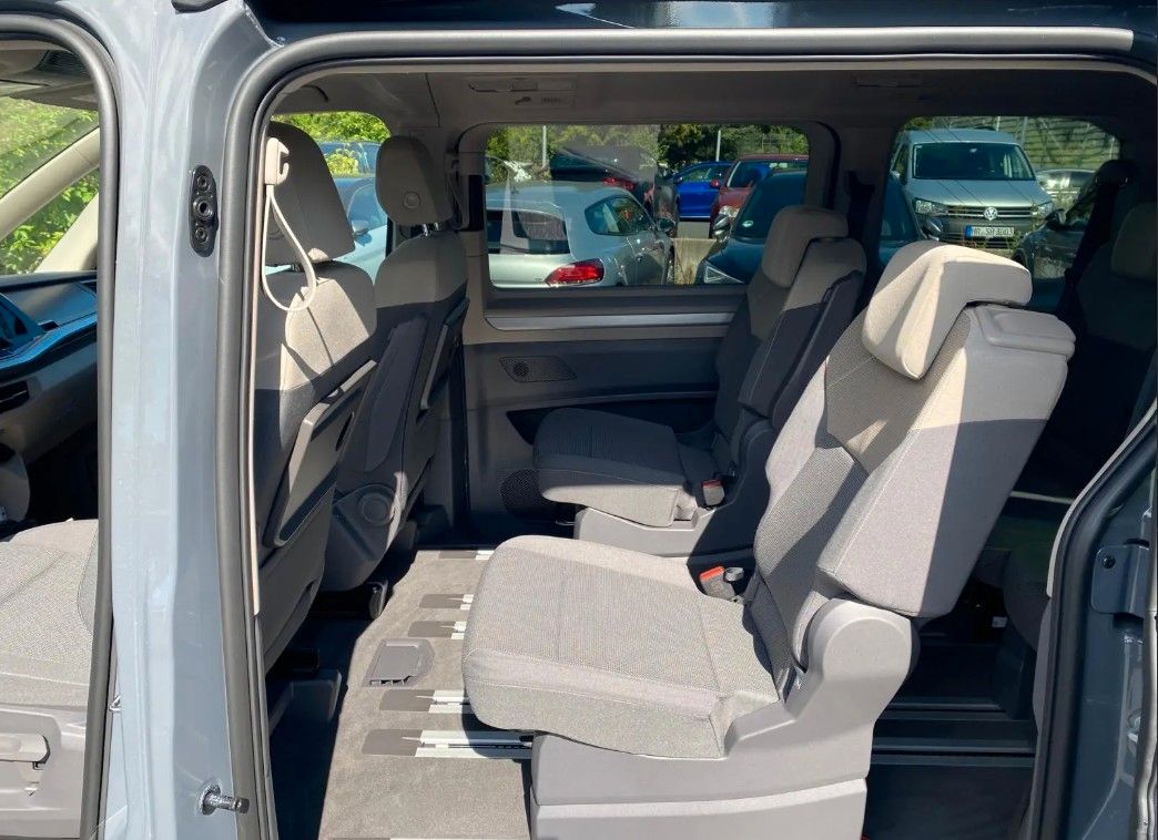Volkswagen T7 Multivan Life 2.0 TDI DSG 110KW foto 6