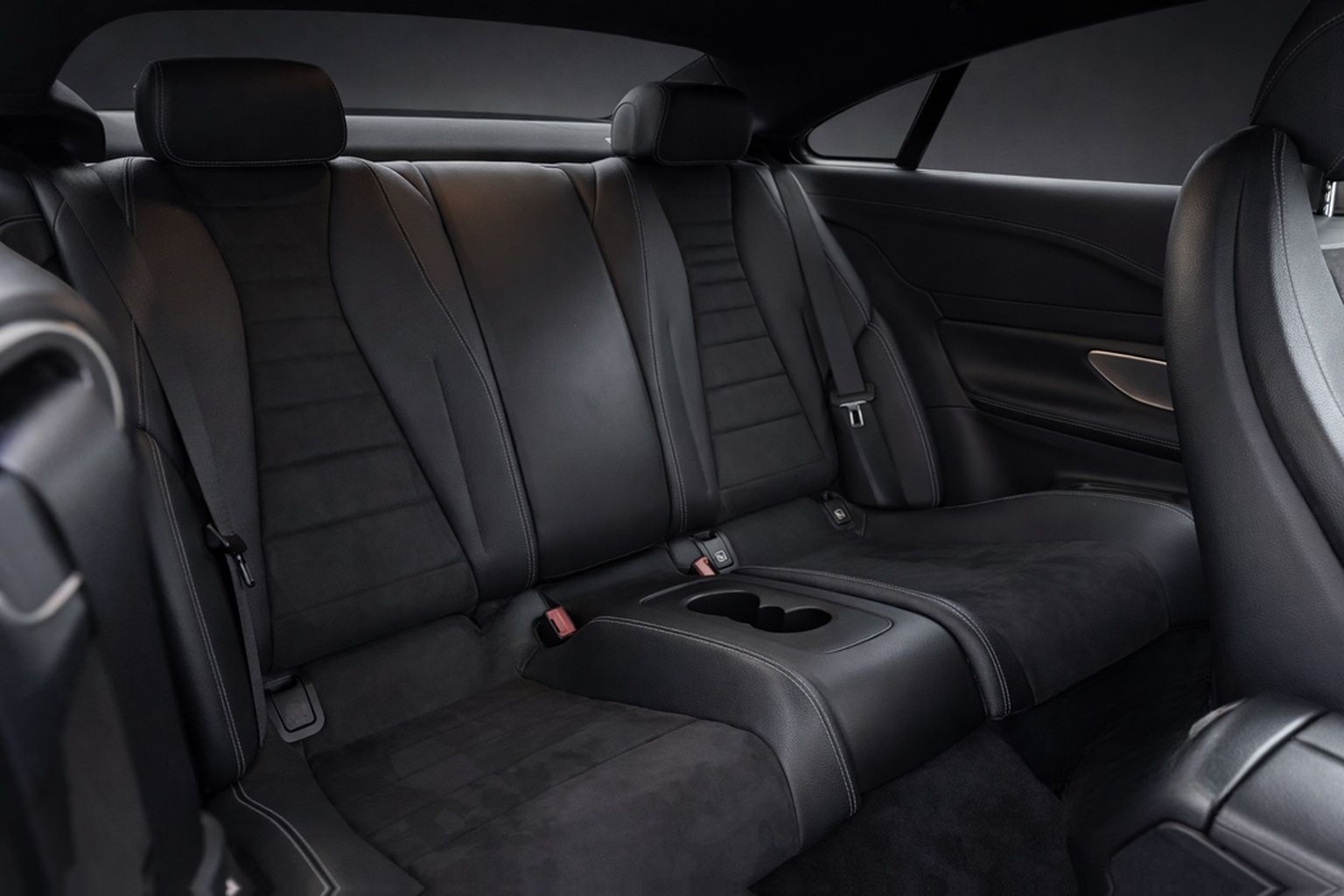 Mercedes-Benz E220d Coupe*AMG Line*Burmest*Ambient*Widescreen* foto 14