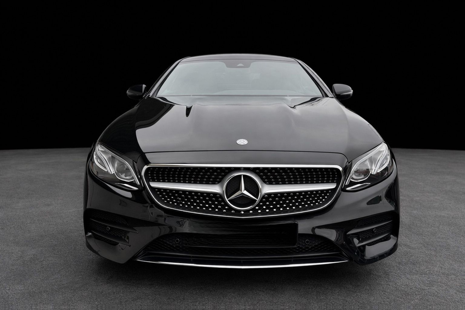 Mercedes-Benz E220d Coupe*AMG Line*Burmest*Ambient*Widescreen* foto 7