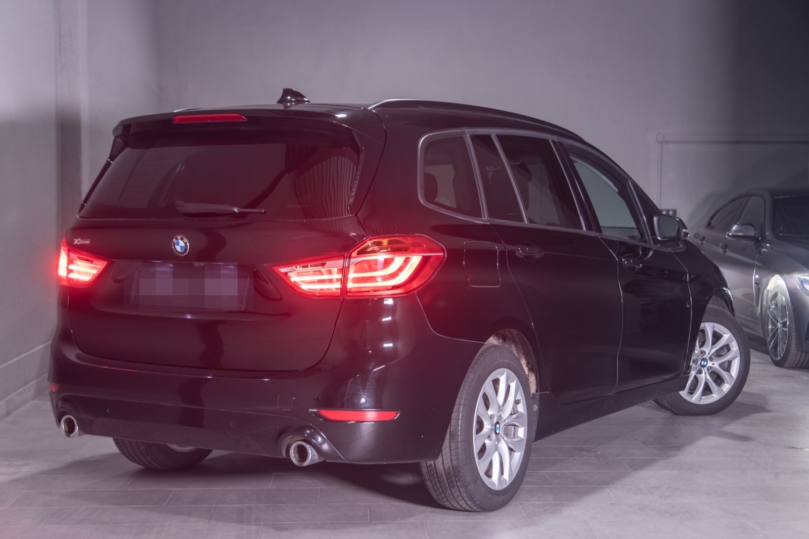 BMW 218d Gran Tourer xDrive AHK/Kamera/HiFi/DrivAsst foto 3