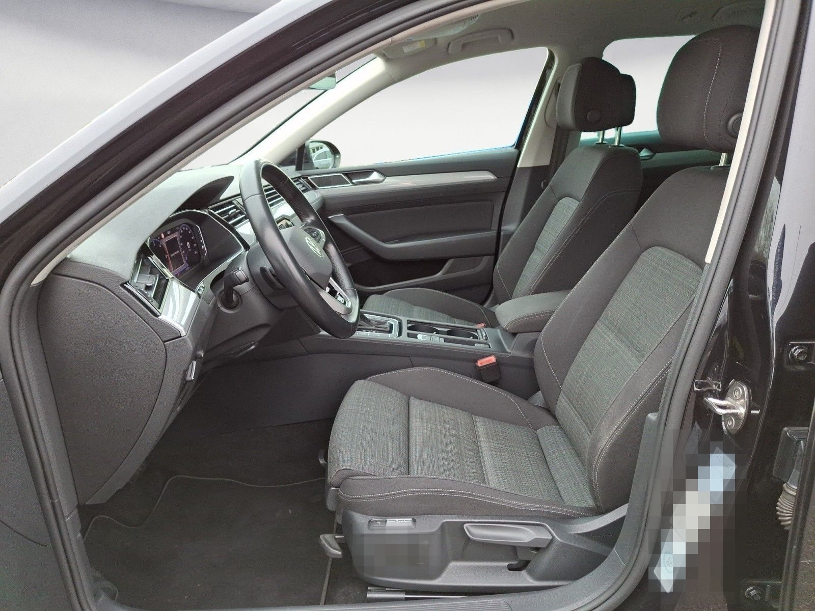 Volkswagen Passat Variant Passat Variant 2.0TDI R-Line Busi foto 8