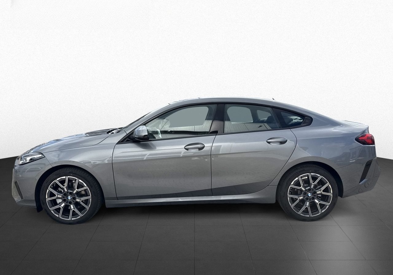 BMW 220d Gran Coupe AdpLED,DriveAss,ParkAss,RFK,SHZ foto 9