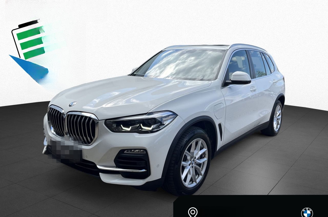 BMW X5 xDr45e Pano AHK SpoSi St&Go 360° HUD adap