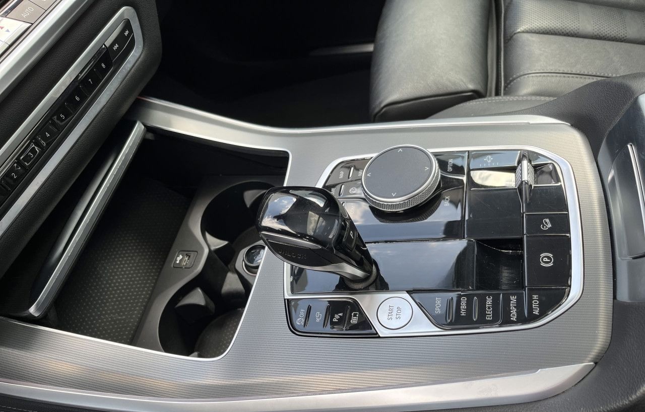 BMW X5 xDr45e Pano AHK SpoSi St&Go 360° HUD adap foto 10