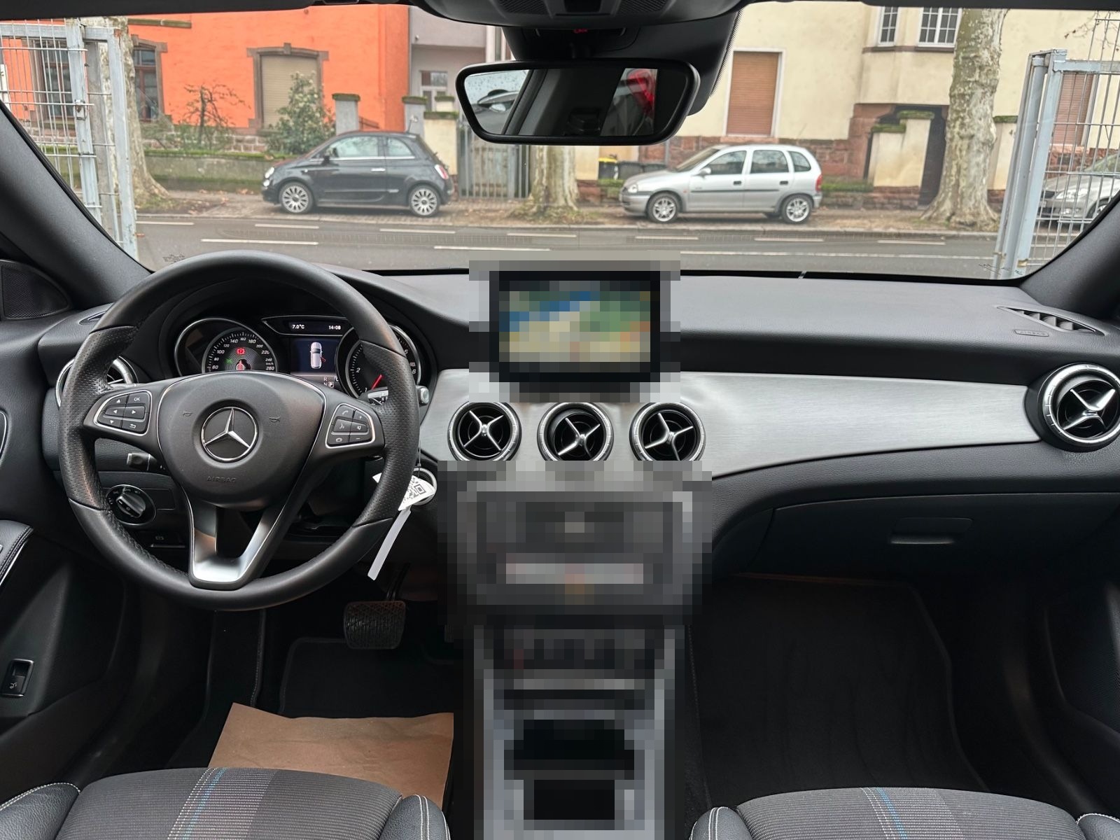 Mercedes-Benz CLA  SB 200 CDI / d 4Matic AHK PANORAMA KAMERA foto 8