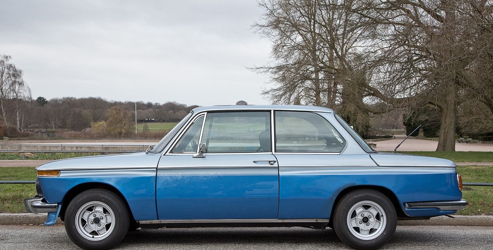 BMW 2002 tii foto 2