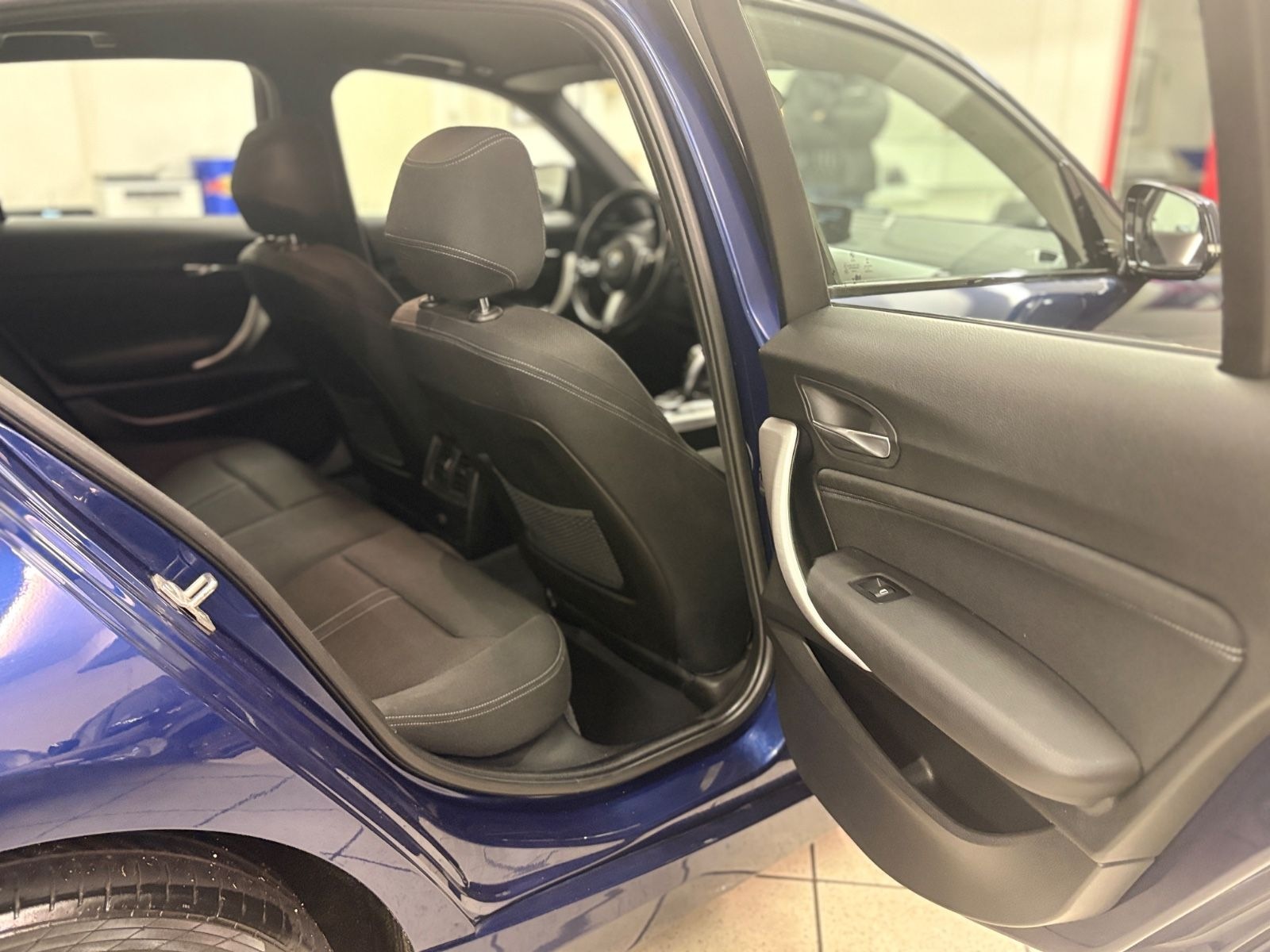 BMW 118i Limousine| Sport Line | Automatik | M-Paket foto 25