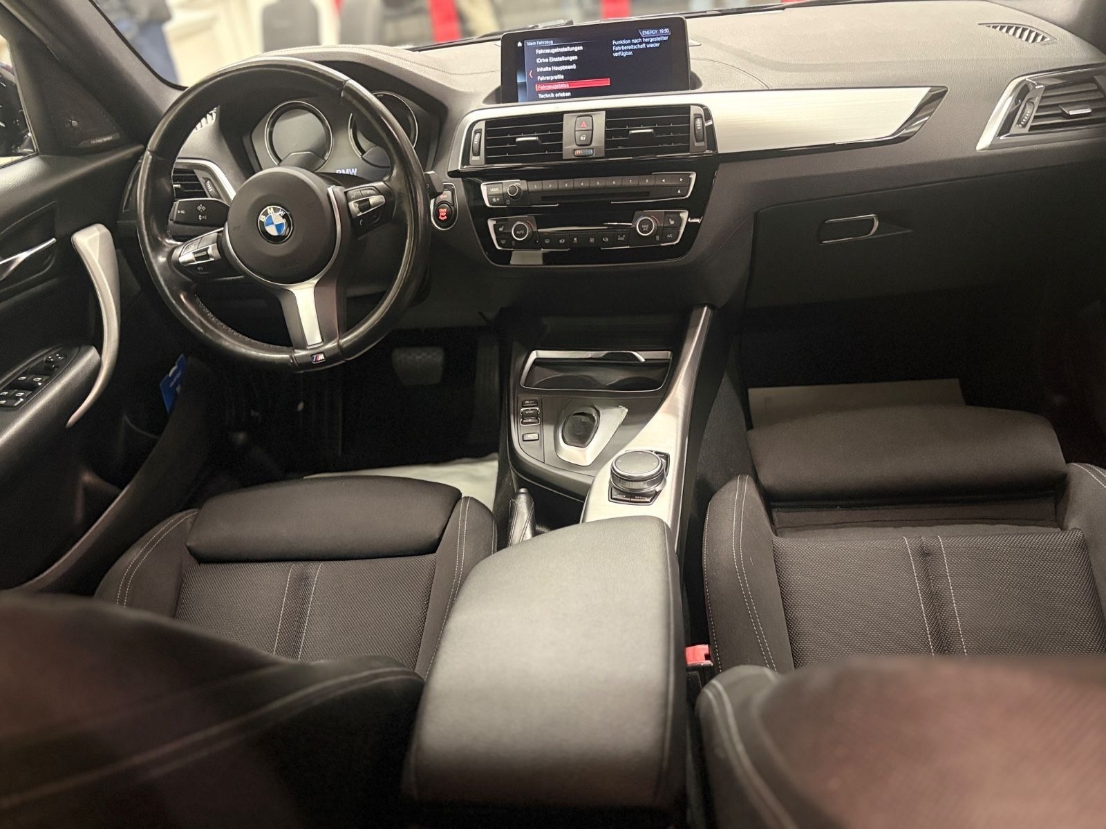 BMW 118i Limousine| Sport Line | Automatik | M-Paket foto 30