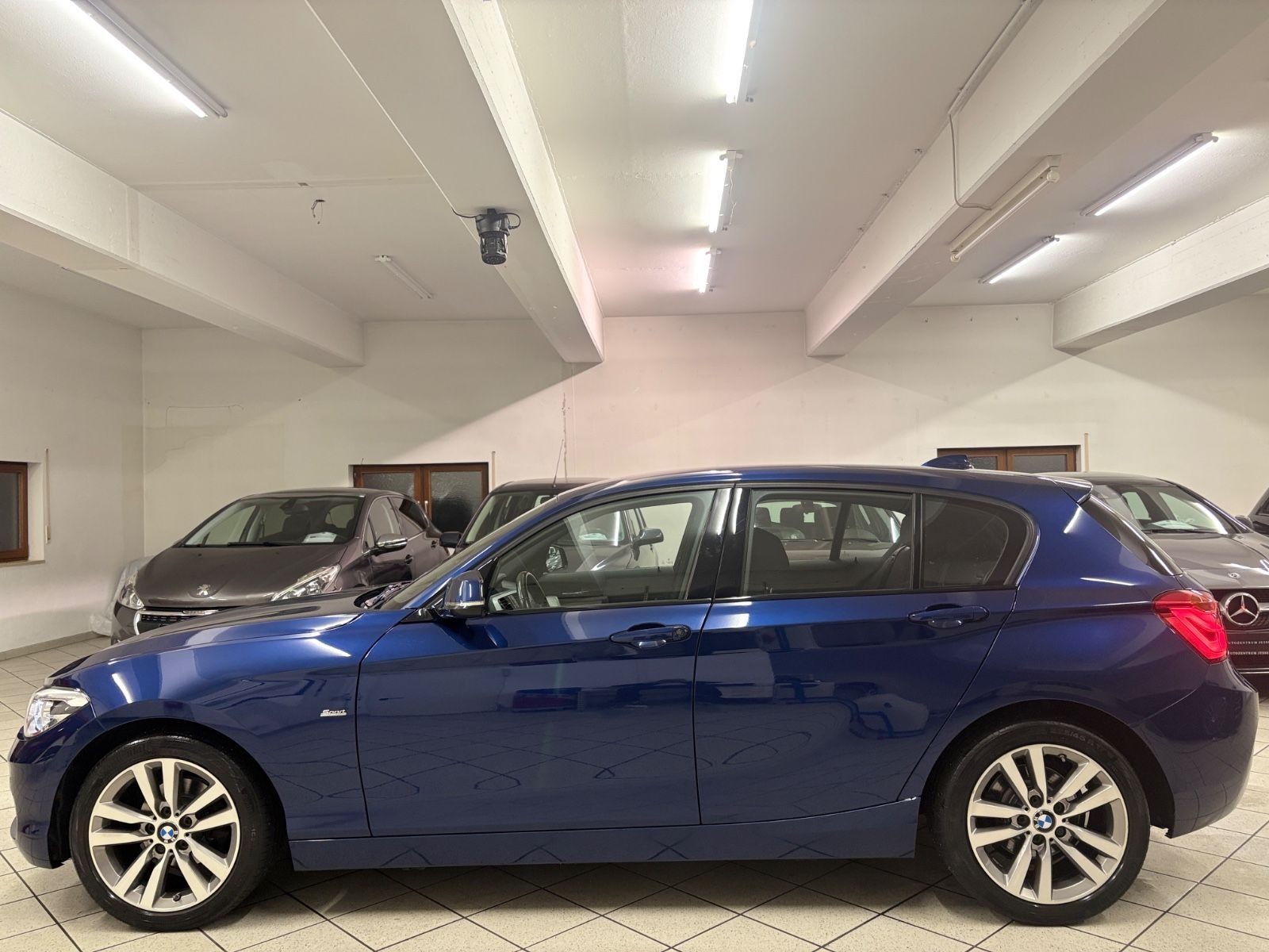 BMW 118i Limousine| Sport Line | Automatik | M-Paket foto 4