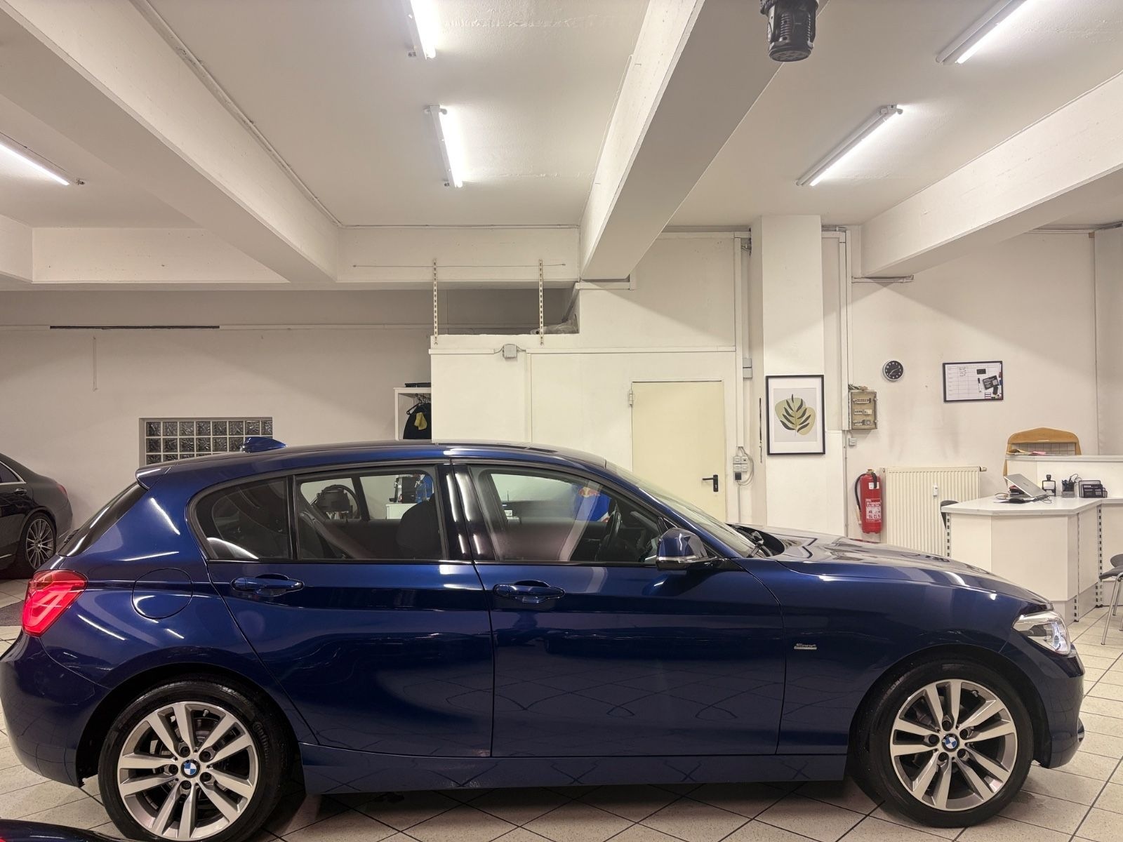 BMW 118i Limousine| Sport Line | Automatik | M-Paket foto 8