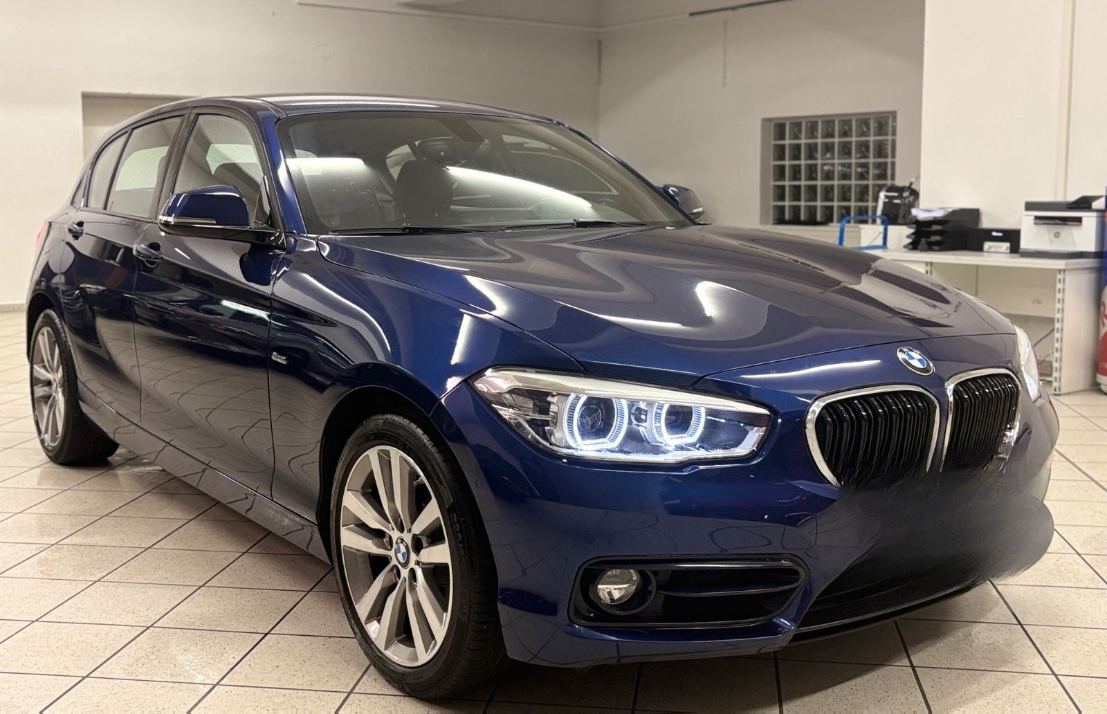 BMW 118i Limousine| Sport Line | Automatik | M-Paket foto 9