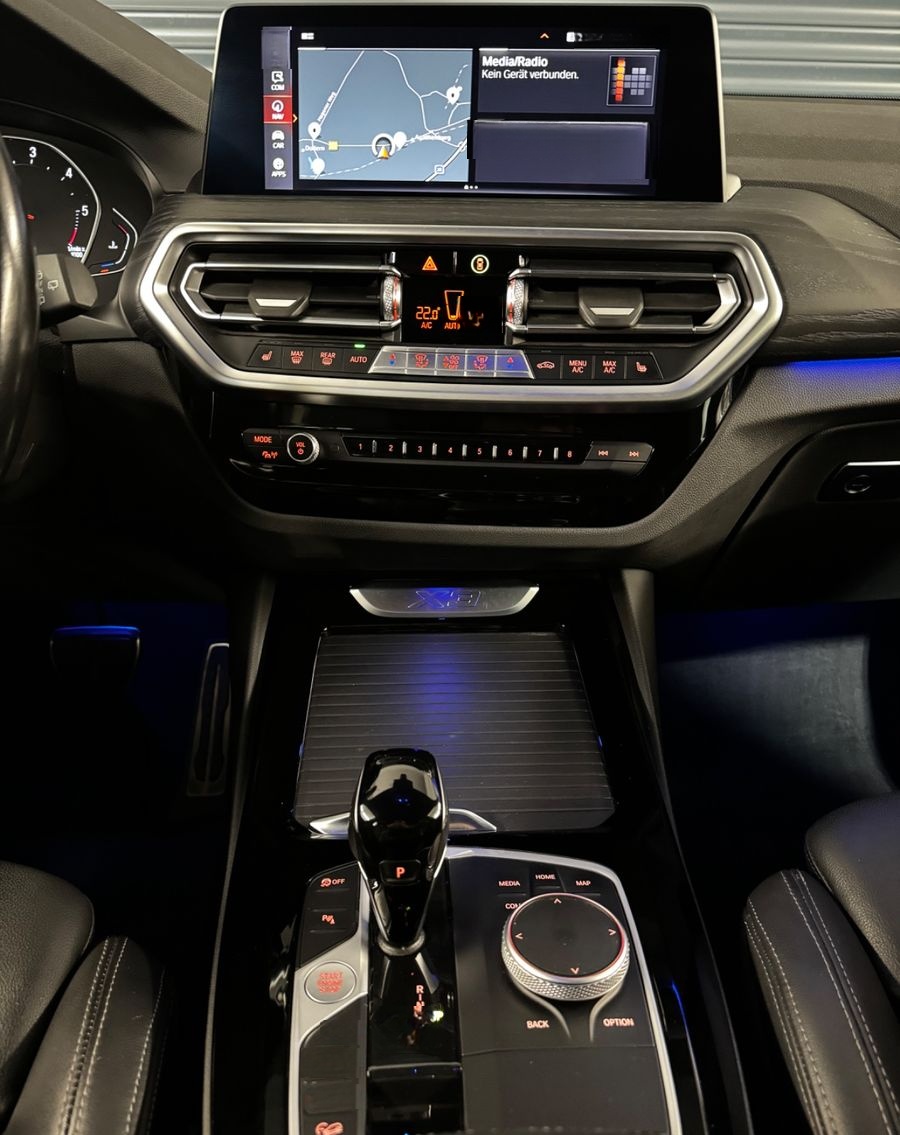 BMW X3 xDrive 20d M Sport PANO/AHK/KEYLESS/LEDER foto 15