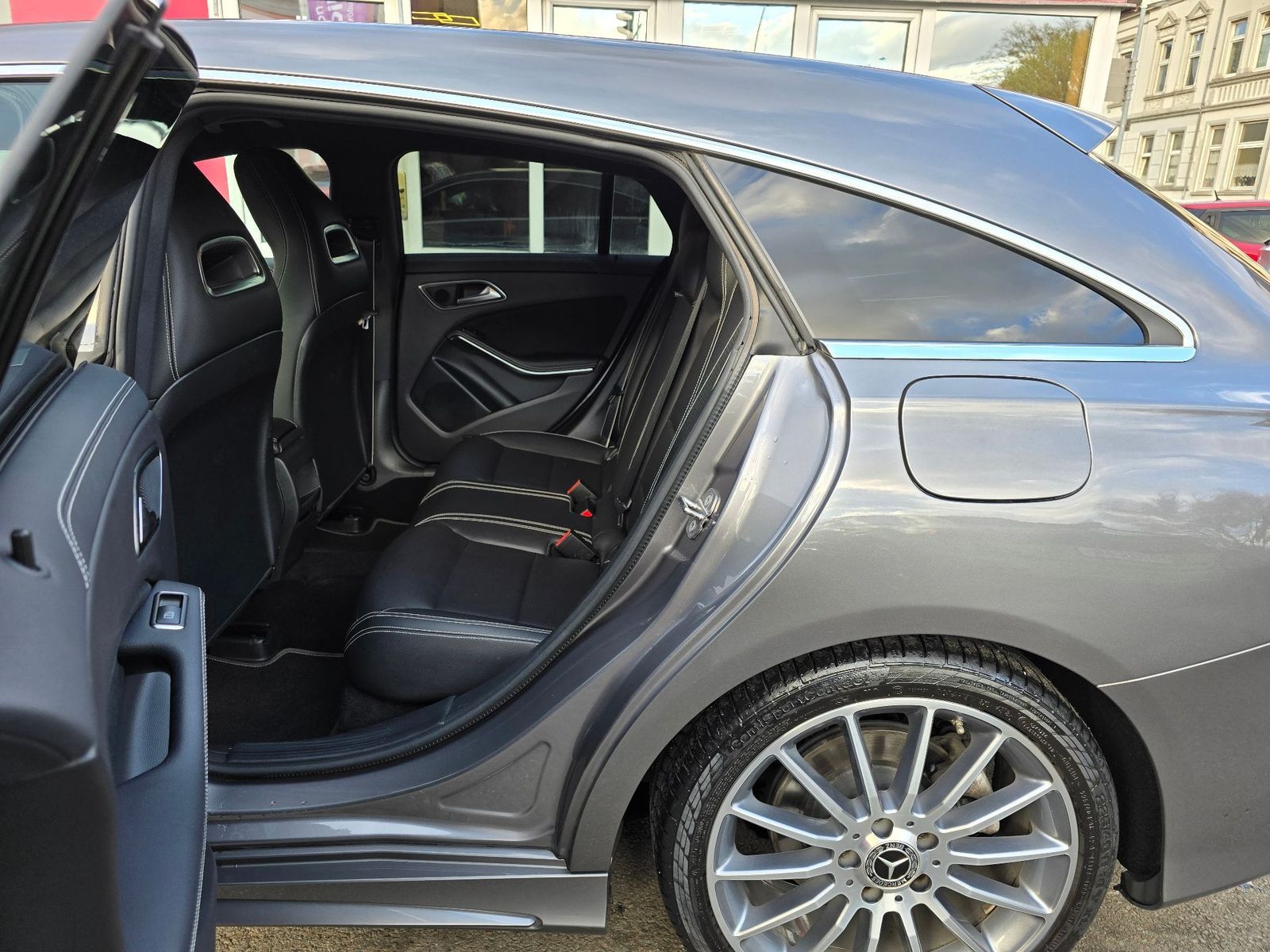 Mercedes-Benz CLA 200 7G-tronic|AMG-Styling|Automatik|Kamera foto 23