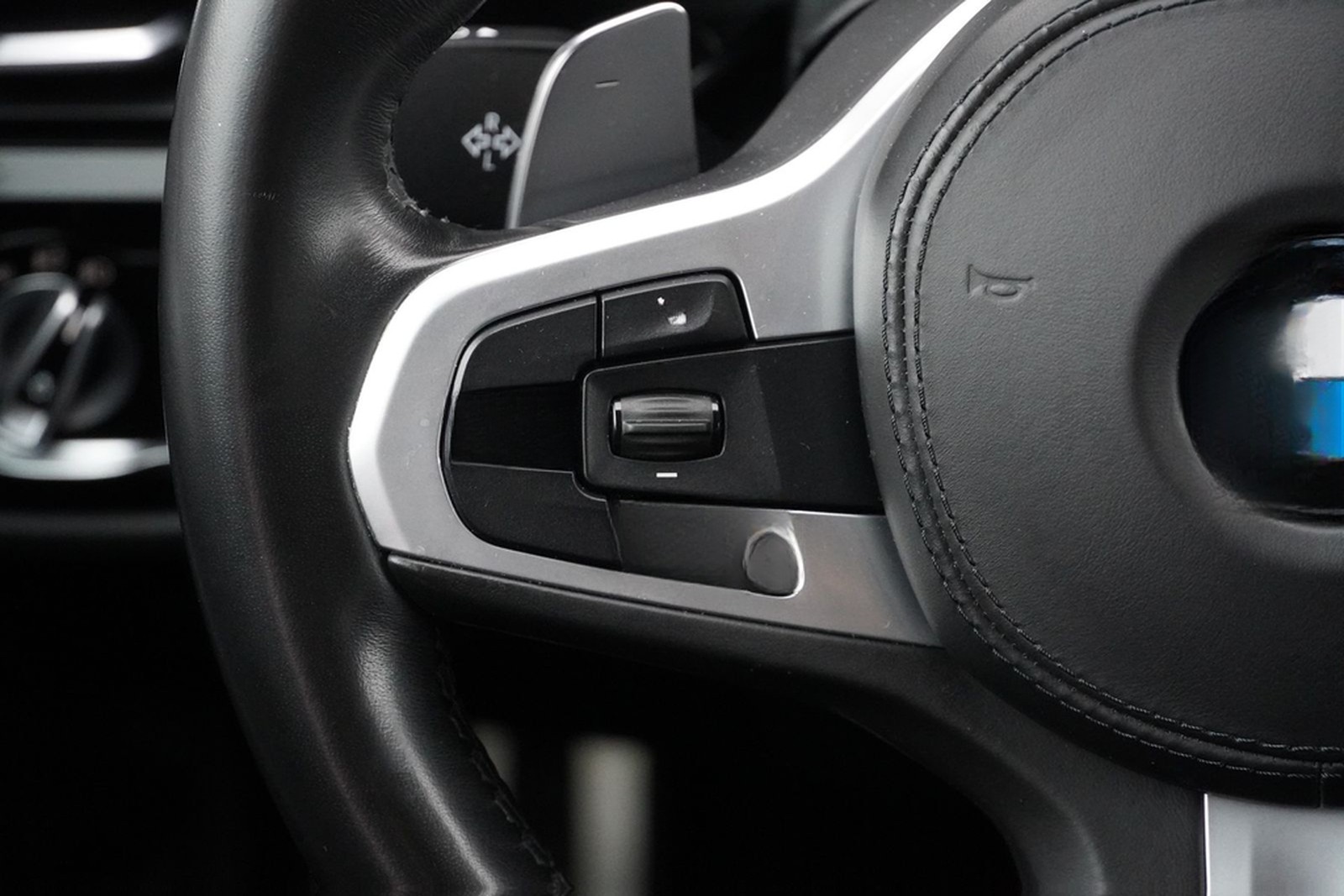 BMW 530i M Sport Aut. Klimaaut. LED Navi Sitzheizung foto 21