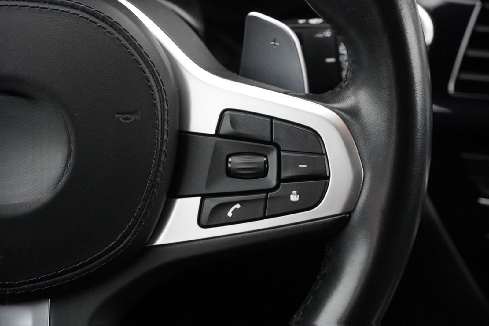 BMW 530i M Sport Aut. Klimaaut. LED Navi Sitzheizung foto 22