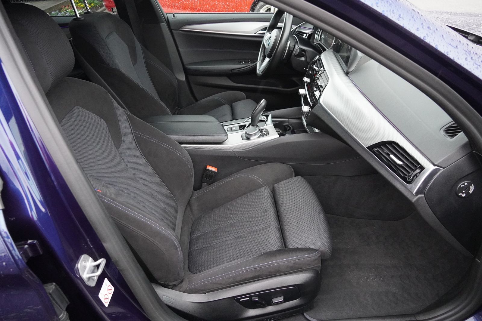 BMW 530i M Sport Aut. Klimaaut. LED Navi Sitzheizung foto 31