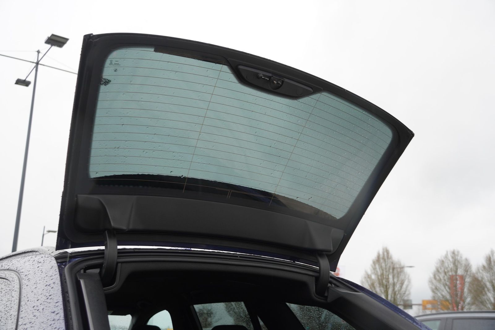 BMW 530i M Sport Aut. Klimaaut. LED Navi Sitzheizung foto 36