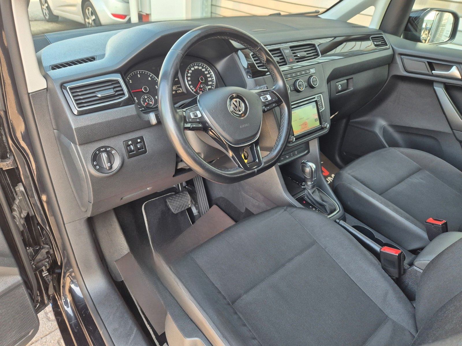 Volkswagen Caddy 2.0 TDI DSG Standhzg ACC AHK BiXe RFK PDC foto 10
